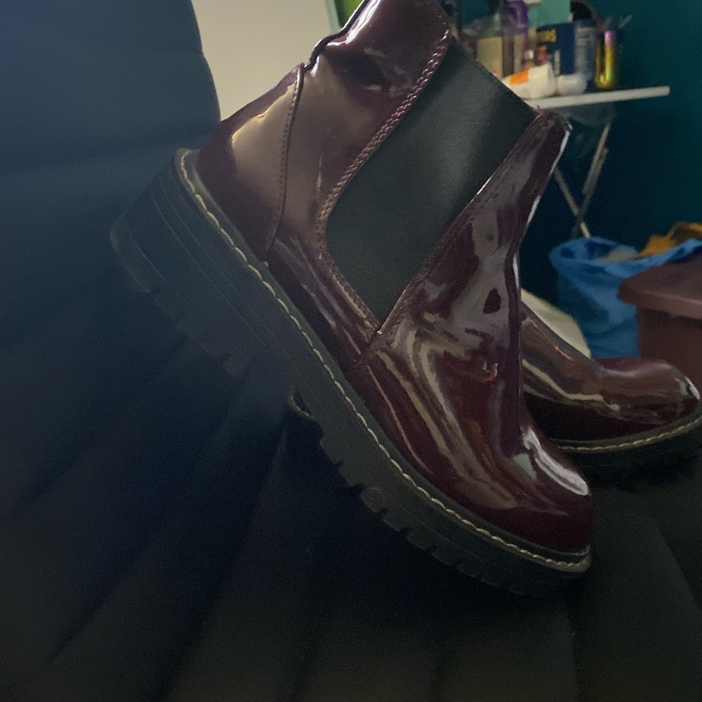 Forever 21 Woman Boots